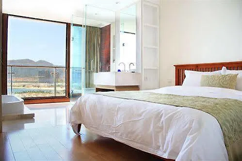 Sanya Tujia Vacation Rentals- Sanya Bay